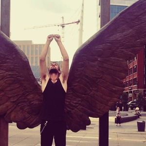 Meet your Posher, Earl